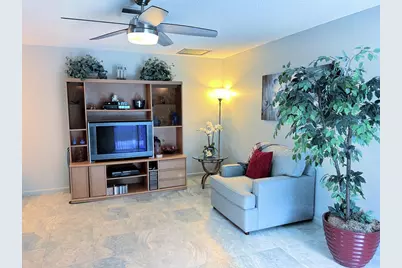 9 Crossings Circle #D, Boynton Beach, FL 33435 - Photo 2
