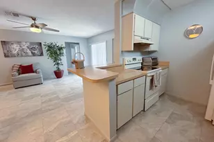 9 Crossings Cir, Boynton Beach, FL 33435 - Photo 6