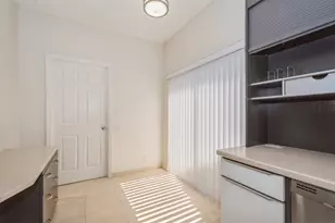 5504 Fox Hollow Dr, Boca Raton, FL 33486 - Photo 12