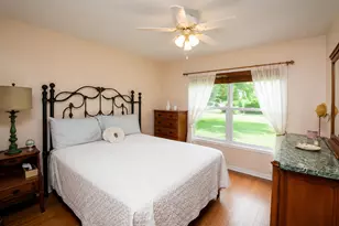 814 SE Corto Ct, Port Saint Lucie, FL 34983 - Photo 14