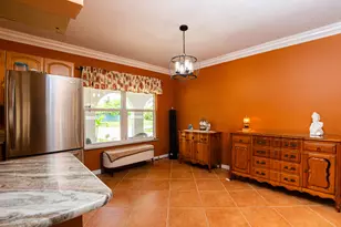 814 SE Corto Ct, Port Saint Lucie, FL 34983 - Photo 10