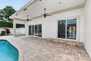 899 Granada Dr, Boca Raton, FL 33432 - Photo 30