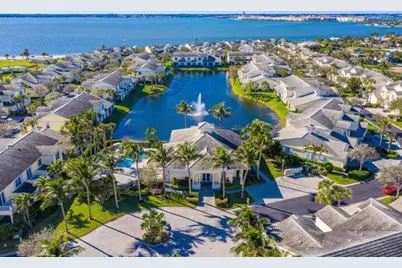601 Mariner Bay Boulevard, Fort Pierce, FL 34949 - Photo 1