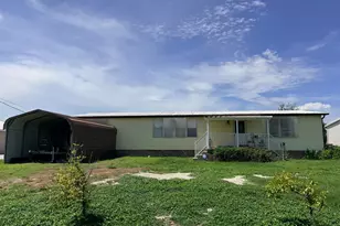 2301 SE 33rd St, Okeechobee, FL 34974 - Photo 1