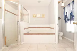 2133 SW Larchmont Ln, Port Saint Lucie, FL 34984 - Photo 20