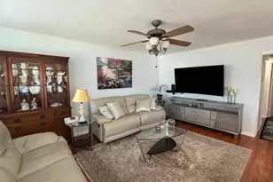 181 Farnham H, Deerfield Beach, FL 33442 - Photo 6