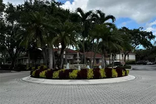 712 NW 92nd Ave, Plantation, FL 33324 - Photo 2