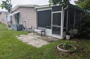 32 Manor Dr, Fort Pierce, FL 34982 - Photo 30