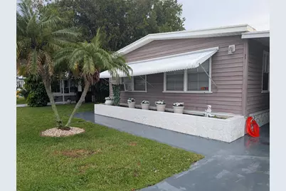 32 Manor Drive, Fort Pierce, FL 34982 - Photo 2