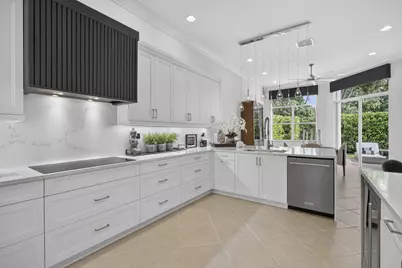 9469 Via Elegante, Wellington, FL 33411 - Photo 14