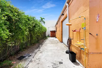 1636 NE 12th Terrace, Fort Lauderdale, FL 33305 - Photo 10