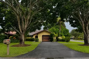 1215 NW 22nd Ave, Delray Beach, FL 33445 - Photo 1