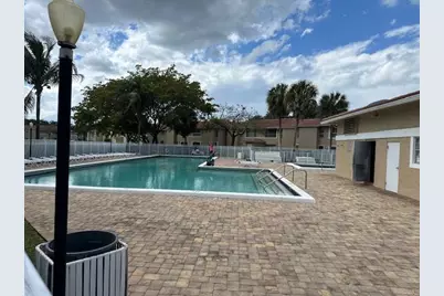 1004 Twin Lakes Drive, Coral Springs, FL 33071 - Photo 22