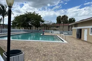1004 Twin Lakes Dr, Coral Springs, FL 33071 - Photo 22