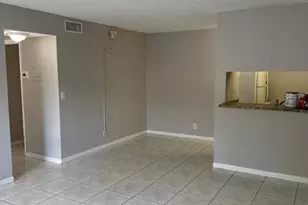 1004 Twin Lakes Dr, Coral Springs, FL 33071 - Photo 2