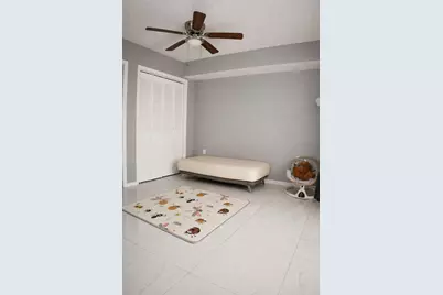1700 Embassy Drive #408, West Palm Beach, FL 33401 - Photo 16