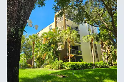955 Egret Circle #501, Delray Beach, FL 33444 - Photo 2