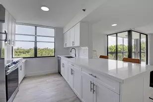 955 Egret Circle, Delray Beach, FL 33444 - Photo 2
