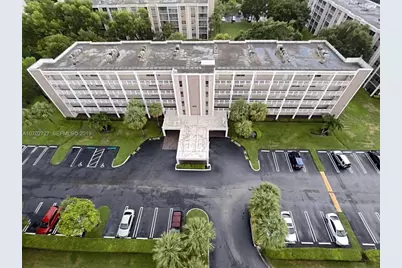1075 Riverside Drive #303, Coral Springs, FL 33071 - Photo 22