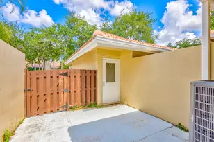 227 Old Meadow Way, Palm Beach Gardens, FL 33418 - Photo 6