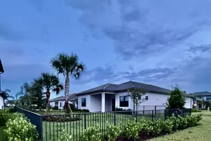 837 SE Courances Dr, Port Saint Lucie, FL 34984 - Photo 32