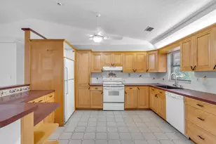 1045 Coral Dr, Boynton Beach, FL 33426 - Photo 14