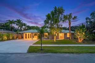 1045 Coral Dr, Boynton Beach, FL 33426 - Photo 2