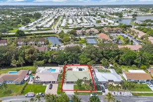 1045 Coral Dr, Boynton Beach, FL 33426 - Photo 42