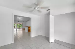 1045 Coral Dr, Boynton Beach, FL 33426 - Photo 18