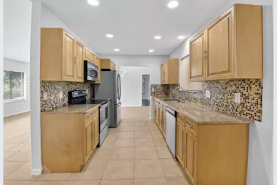 4135 Bay Laurel Way, Boca Raton, FL 33487 - Photo 16