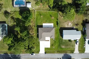 361 NW Friar St, Port Saint Lucie, FL 34983 - Photo 2