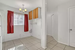 1970 Lakeview Dr W, Royal Palm Beach, FL 33411 - Photo 14