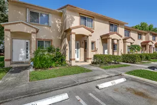 1970 Lakeview Dr W, Royal Palm Beach, FL 33411 - Photo 2