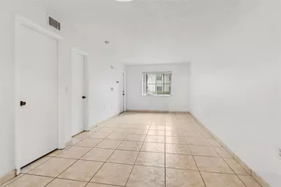2173 NW 78th Avenue, Pembroke Pines, FL 33024 - Photo 2