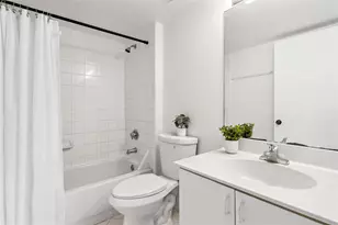 2173 NW 78th Ave, Pembroke Pines, FL 33024 - Photo 8