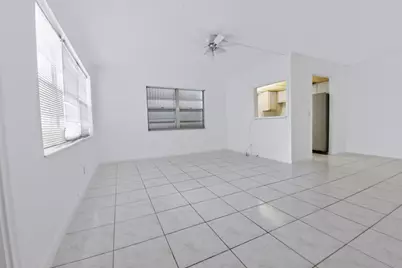 264 Northampton N, West Palm Beach, FL 33417 - Photo 4