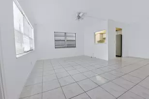 264 Northampton N, West Palm Beach, FL 33417 - Photo 4