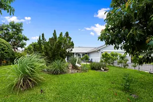 718 SW Abraham Ave, Port Saint Lucie, FL 34953 - Photo 4