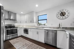 13388 Polo Rd W, Wellington, FL 33414 - Photo 14