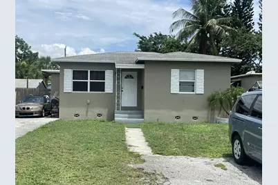 121 SE 5th Avenue, Boynton Beach, FL 33435 - Photo 1