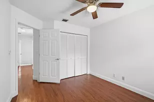 10729 Edinburgh St, Cooper City, FL 33026 - Photo 28