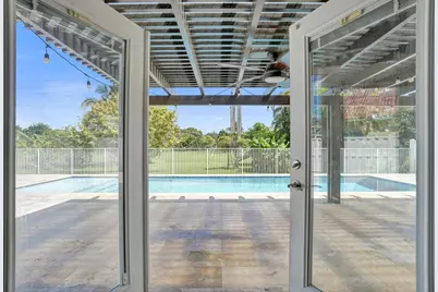 10729 Edinburgh Street, Cooper City, FL 33026 - Photo 36