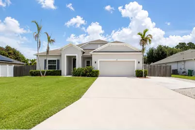 1013 SW Eureka Avenue, Port Saint Lucie, FL 34953 - Photo 2