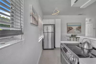 17 NE 9th Avenue, Fort Lauderdale, FL 33301 - Photo 22