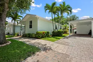 2555 Meadow Ln W Blvd, Palm Beach Gardens, FL 33410 - Photo 2