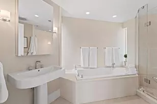 300 SE 5th Ave, Boca Raton, FL 33432 - Photo 22