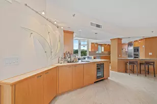 300 SE 5th Ave, Boca Raton, FL 33432 - Photo 12