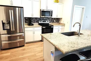 2841 NE Breezeway Cir, Jensen Beach, FL 34957 - Photo 8