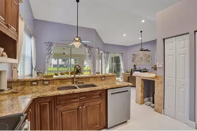 7204 Ashford Lane, Boynton Beach, FL 33472 - Photo 16