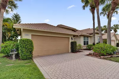 7204 Ashford Lane, Boynton Beach, FL 33472 - Photo 2